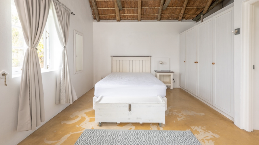 To Let 3 Bedroom Property for Rent in Struisbaai Western Cape